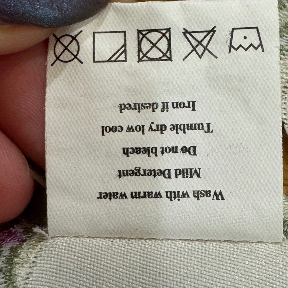 Lat Lavender Embroidered Placemats Set of 2 White Purple Floral Oval Country